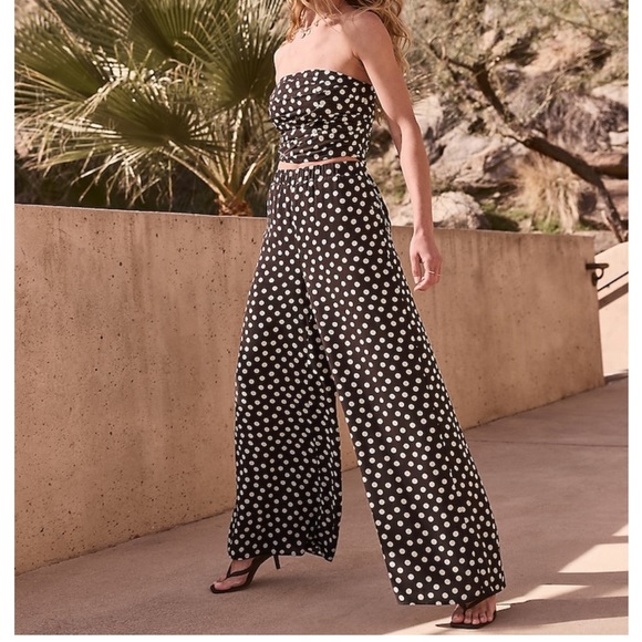 NWT Bloggers Favorite Express Polka Dot Ruched Tie Waist Tube Top - Picture 6 of 13